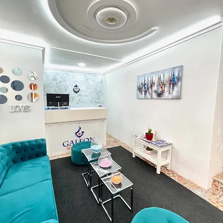 Boutique Galeon فندق *